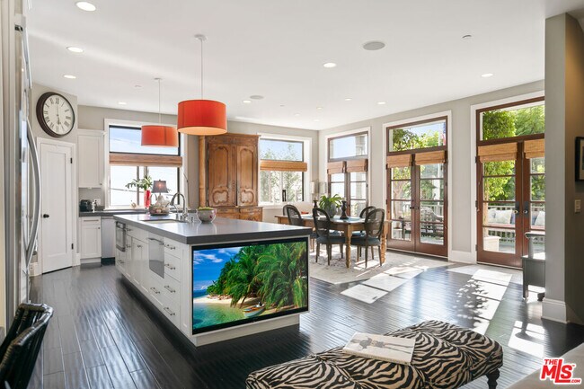 Building Photo - 2962 Valmere Dr