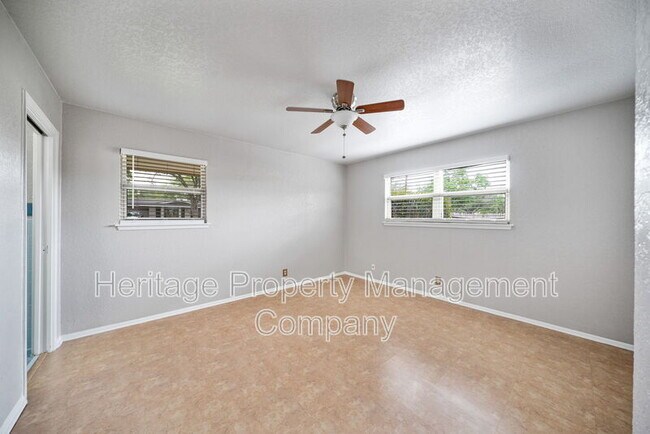 Building Photo - 434 Winfield Blvd