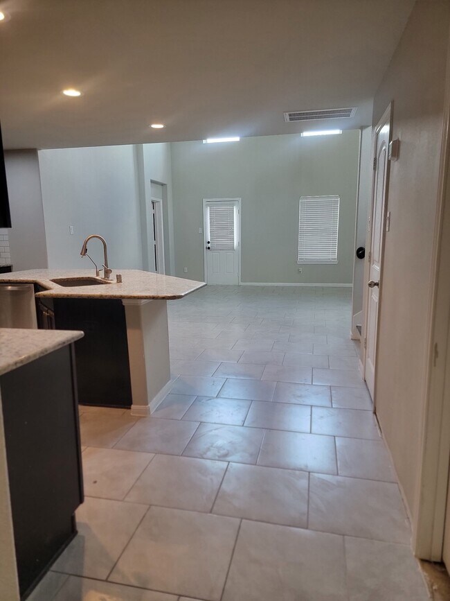 Building Photo - 6919 Kingsford Gable Ct