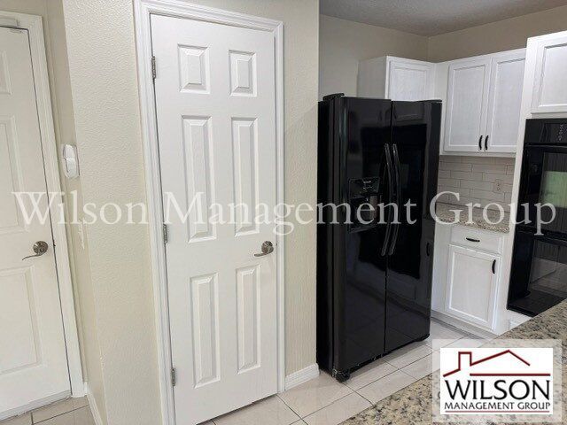 Building Photo - 413 Country Cottage Ln