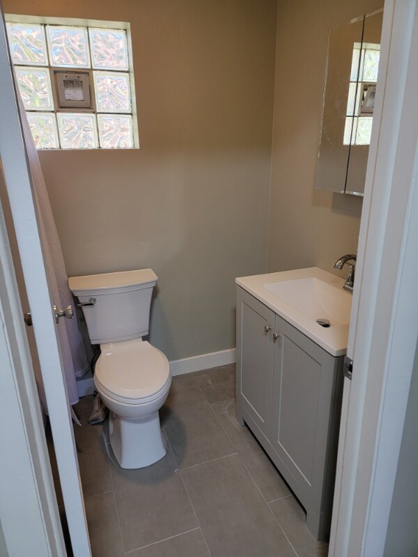 Building Photo - 310 Duane St