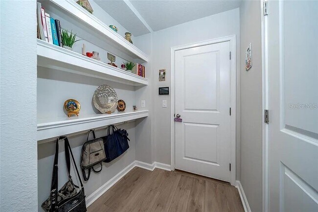 Building Photo - 26082 Woven Wicker Bnd