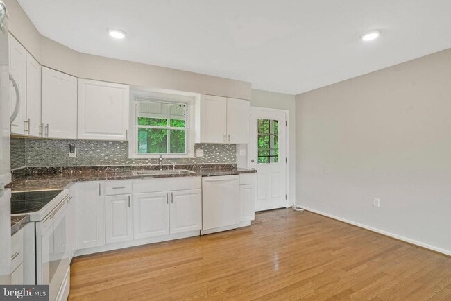 Building Photo - 505 Kerby Hill Rd