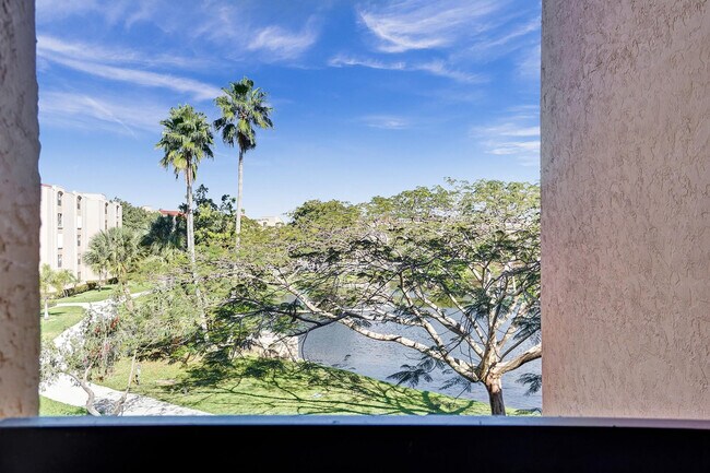 Building Photo - 955 Dotterel Rd