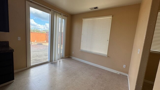 Building Photo - AVAILABLE! OPEN HOUSE Saturday 2/21/26 at 4:30 pm