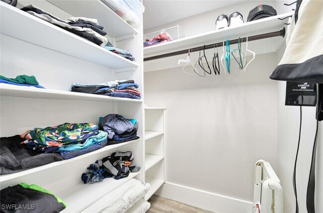 Building Photo - 1977 Gulf Shore Blvd N