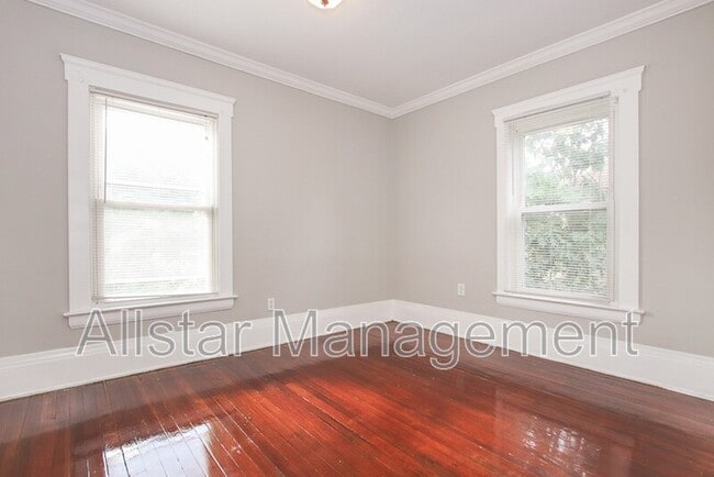 Building Photo - 3195 Whitethorn Rd