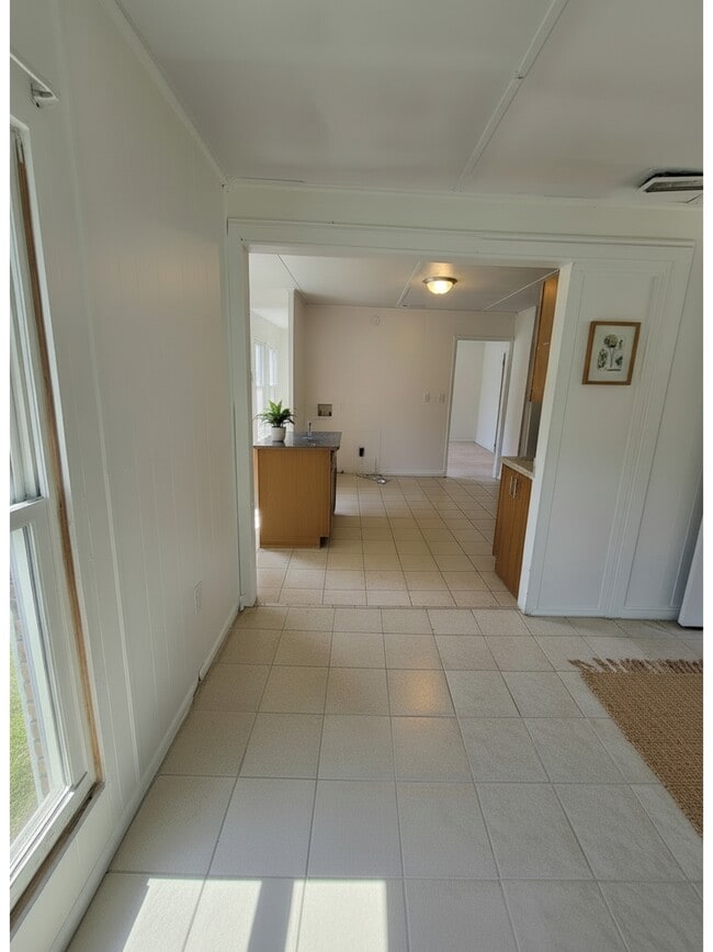 Building Photo - 2665 Chatsworth Ct