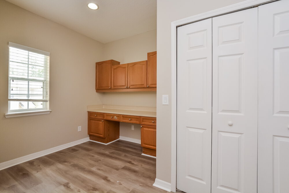 Building Photo - 567 Pinebranch Cir