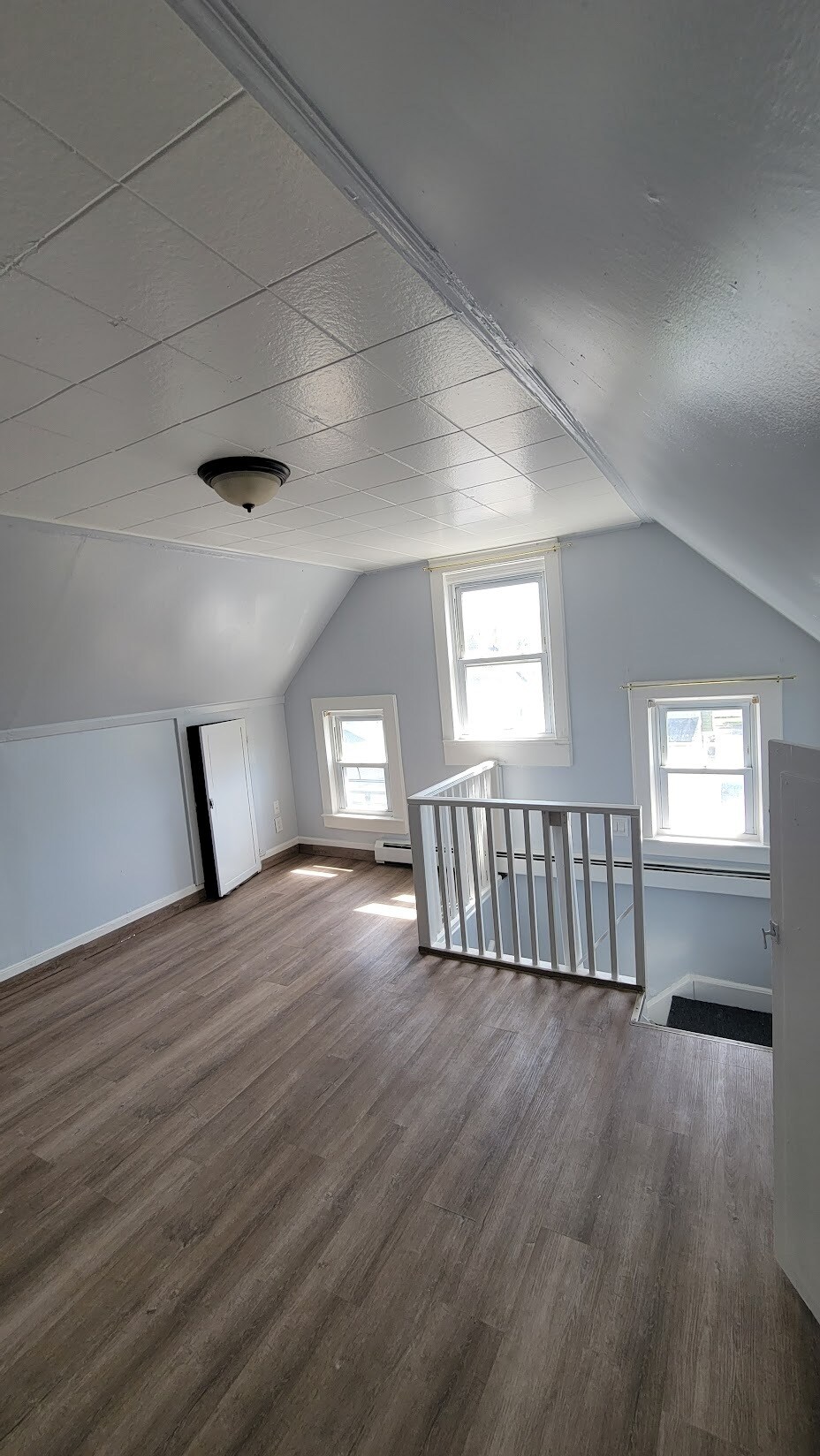 Building Photo - 397 Clifton Ave