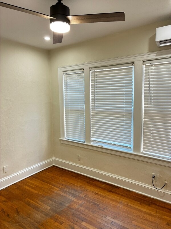 Building Photo - 2742 Riverside Ave