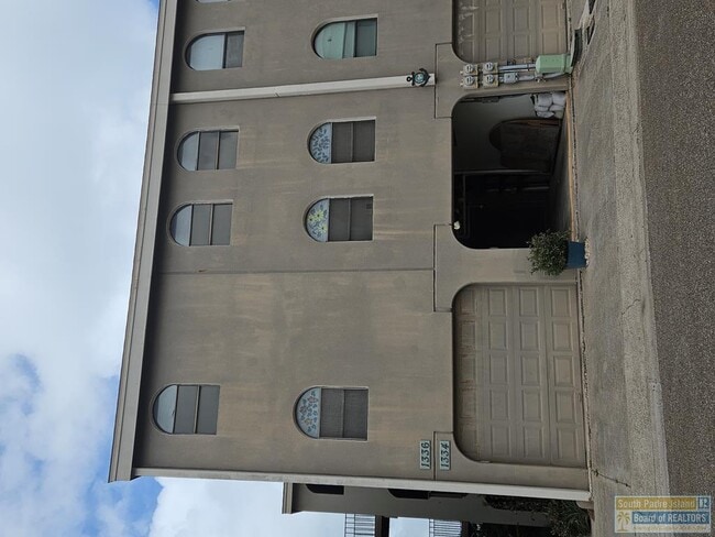 Building Photo - 1336 Harbor Island Dr