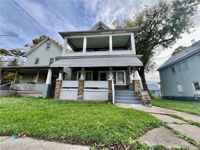 Primary Photo - 1119 15th St