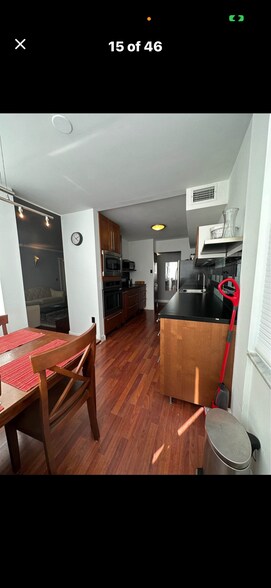 Building Photo - 250 Sunny Isles Blvd