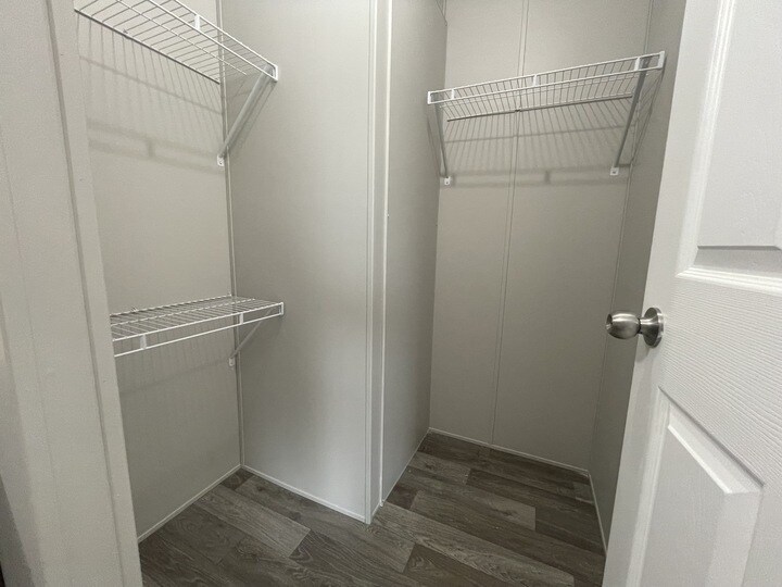 Building Photo - 38017 Chilver Ave