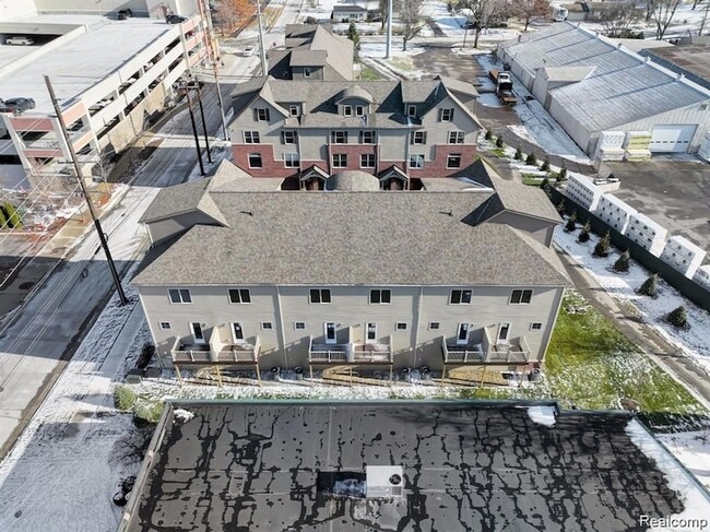 Building Photo - 3426 Primary St