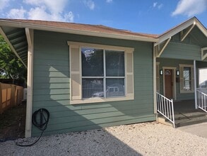 Building Photo - 219 Princeton Ave