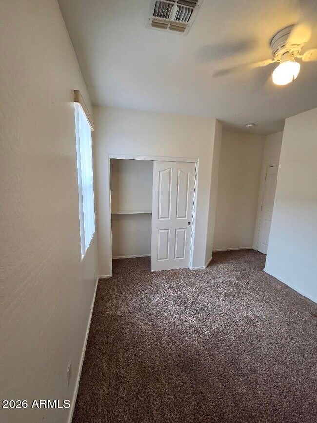 Building Photo - 12901 W Glenrosa Dr