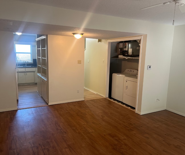 Building Photo - 2818 S O St