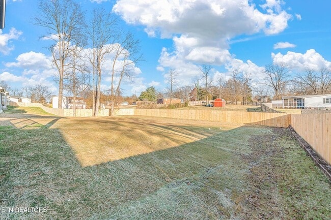 Building Photo - 7826 S Northshore Dr