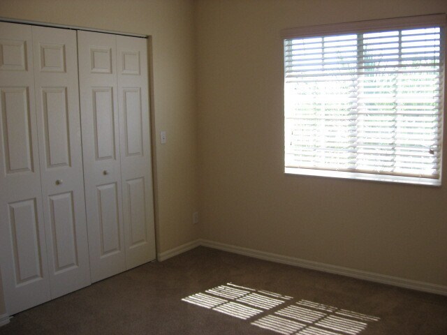 Building Photo - Cypress Landing 8205