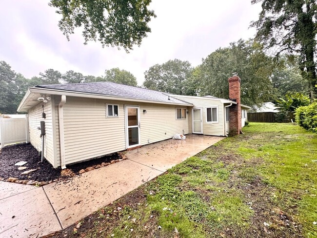 Building Photo - Modern Comfort & Convenience – 4BR/2.5BA i...