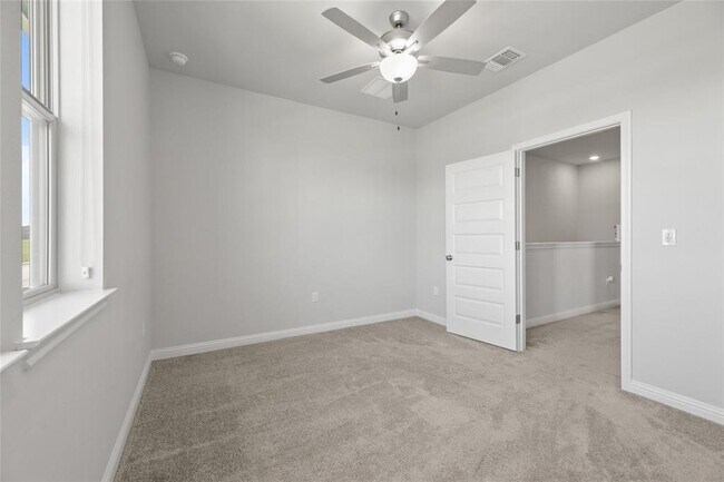 Building Photo - 8302 Mandela Bend