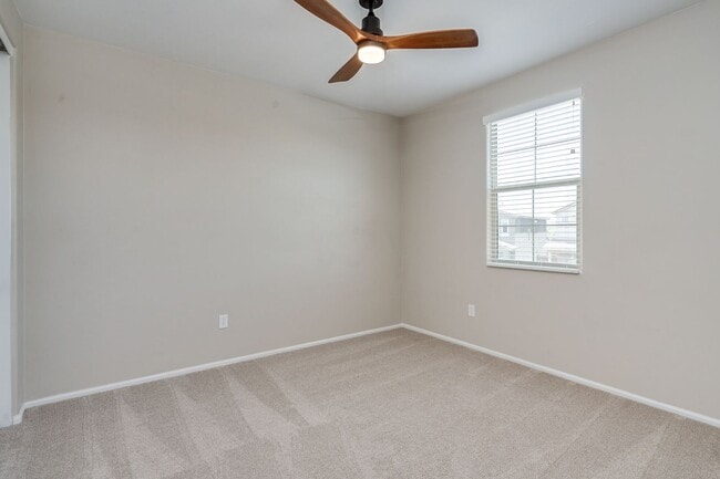 Building Photo - Amazing 4BR 2.5BA Home w/ 3-Car Tandem Garage • Pool Access • Yard w/ Fire Pit in Saguaro Trails