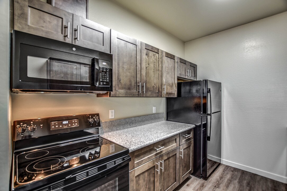 Kitchen - 230 N Winchester Rd
