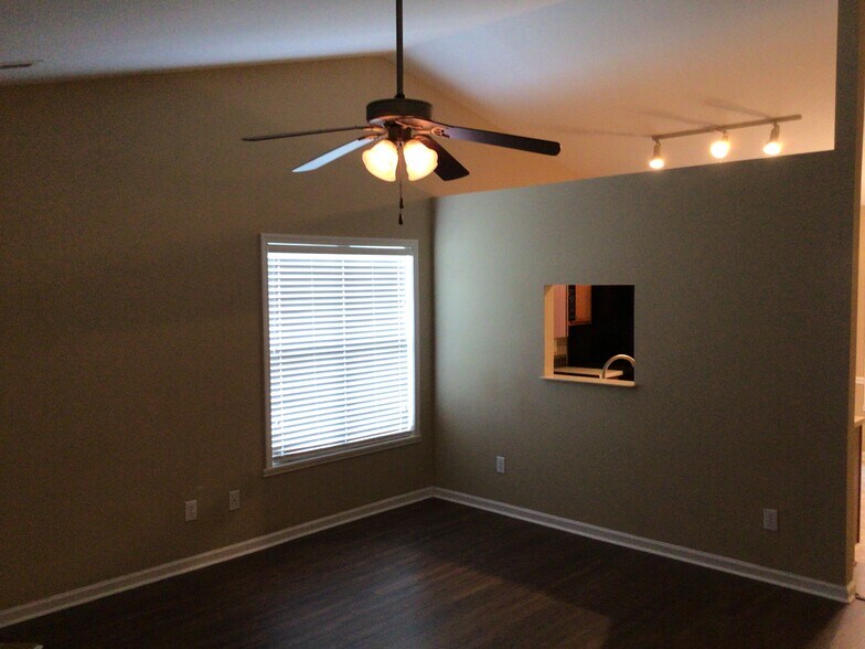 Building Photo - 5117 Oakhurst Park Ct