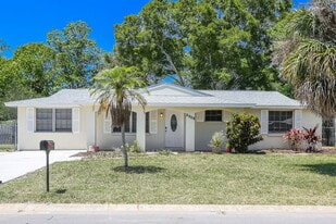 Building Photo - 2908 Bucida Dr