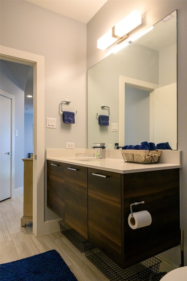 Building Photo - 4618 Nichols St