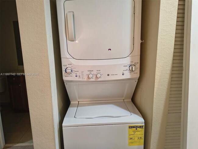 Building Photo - 3572 W 88th Terrace