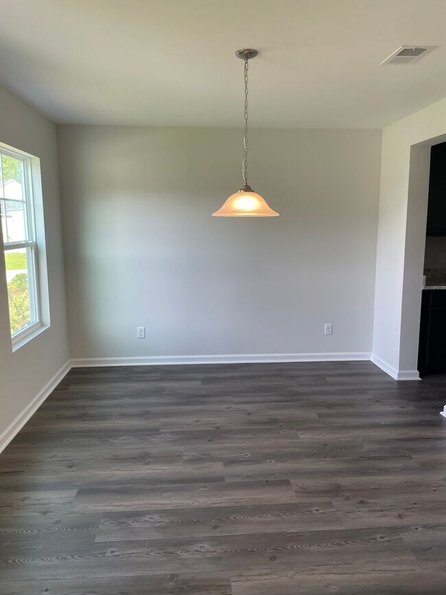 Building Photo - Rice Creek!  Port Wentworth **Rent Special...