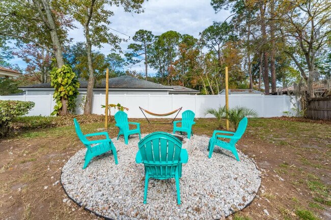 Building Photo - 10383 Chatwood Ct