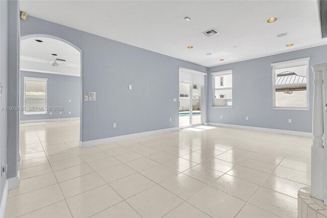 Building Photo - 1547 Mariner Way