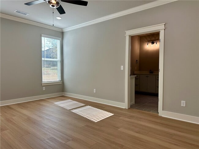 Building Photo - 7 Dundonald Ln