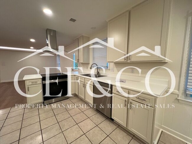 Building Photo - For Rent – Spacious 4 Bedroom, 2 Bathroom ...