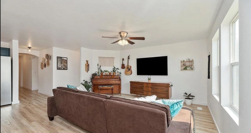 Building Photo - 765 SW Portal St