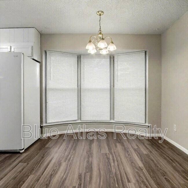 Building Photo - 6537 Meadowview Ln