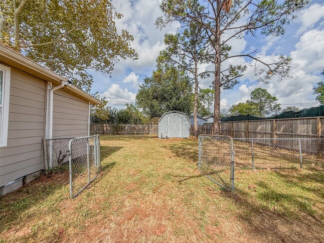 Building Photo - 6009 Jerrycrest Dr