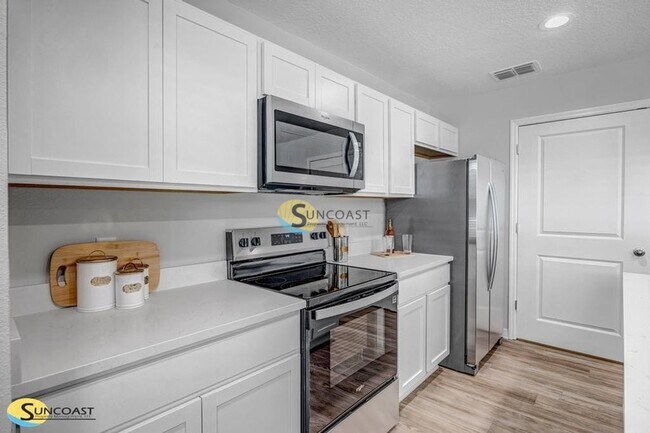 Building Photo - 3821 SW 43rd Ct