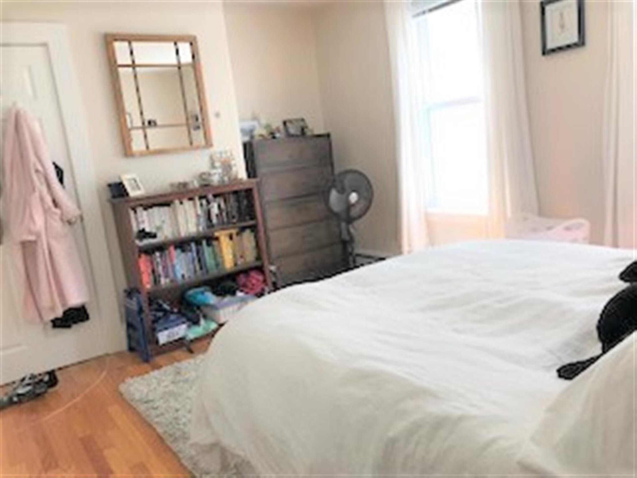 Building Photo - 279 Pearl St