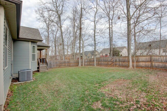 Building Photo - Sharp 3bed 2 ba.  upgrades throughout.