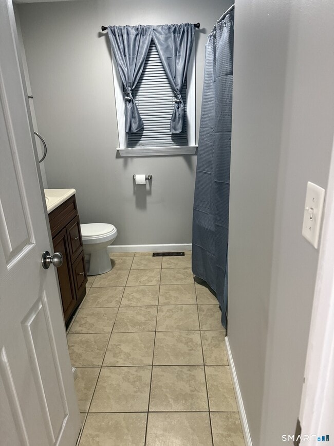 Building Photo - 65 Hitchcock Dr