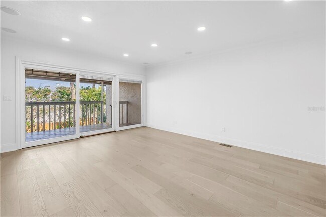 Building Photo - 1355 Pinellas Bayway S