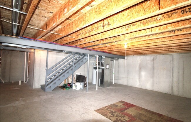 Building Photo - 643 Country Heights Dr