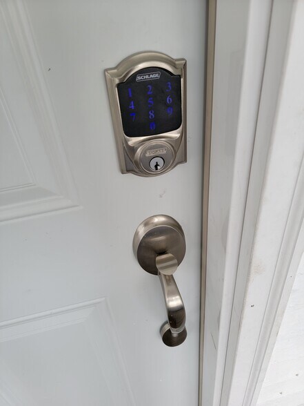 Digital Keylock - 25 22nd St SE