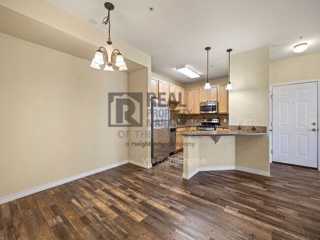 Building Photo - 2133 Krisron Rd