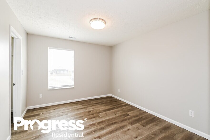 Building Photo - 7645 Boleru Dr